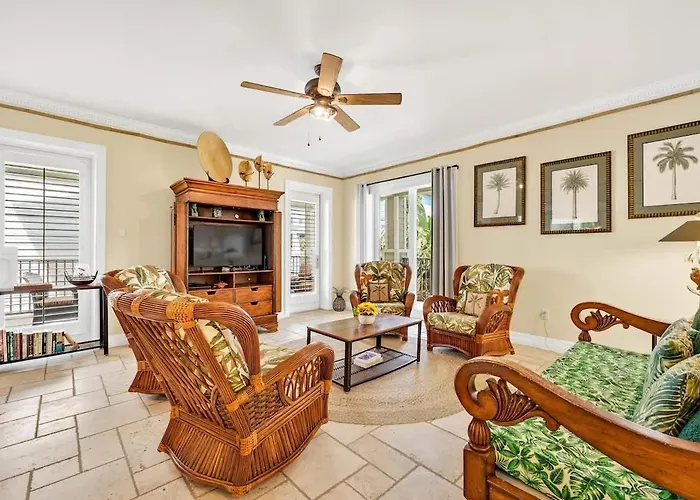 Exclusive Isla Bonita Holiday home Clearwater Beach